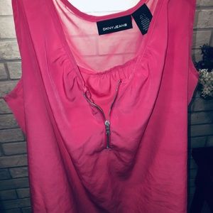 DKNY top